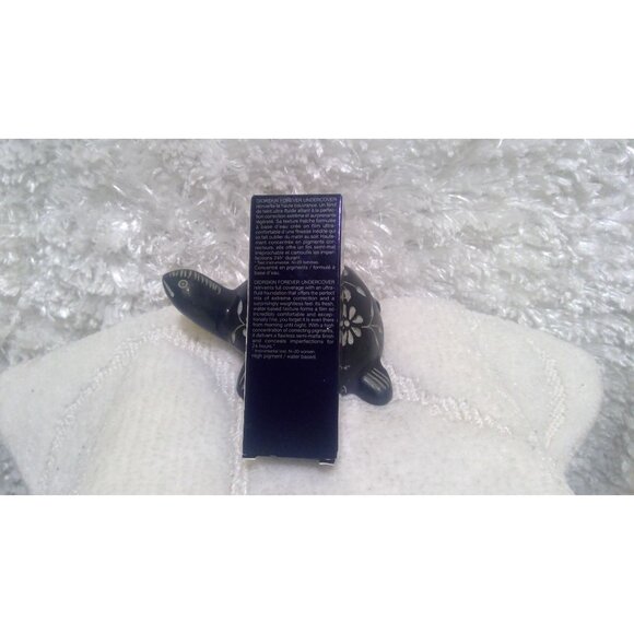 Christian Dior Dior skin Forever Undercover Foundation 031 Sable Sand - Picture 5 of 8